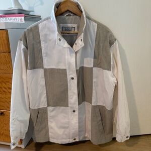 IZZI Outerwear Colorblock Utility Jacket 🤍